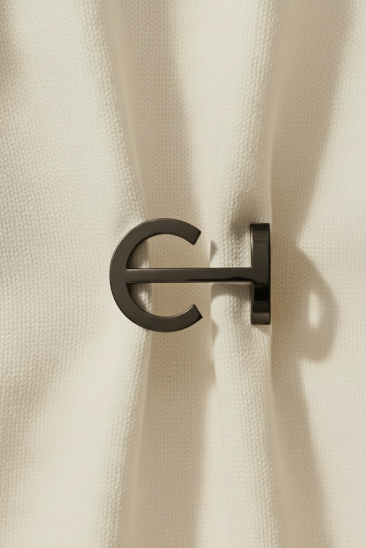 Black belt buckle with polished finish